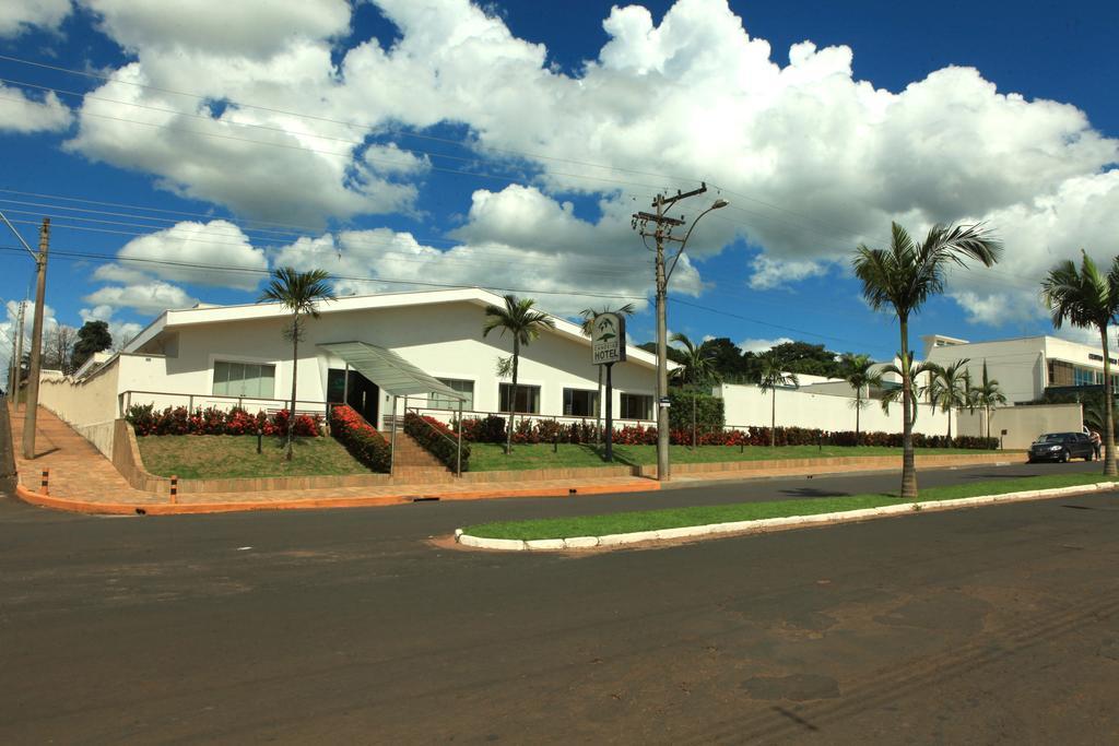 Candeias Hotel Batatais Exterior photo